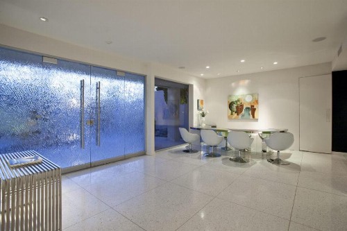 Modern Luxury at Tamarisk - image 8