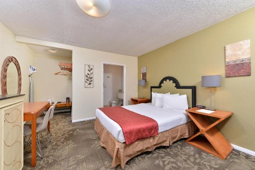 Americas Best Value Inn Rancho Palos Verdes - image 13