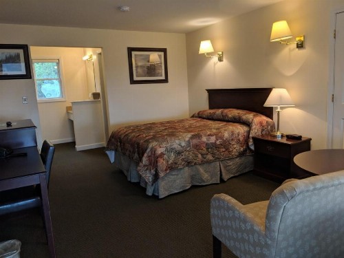 Rangeley Saddleback Inn - image 33