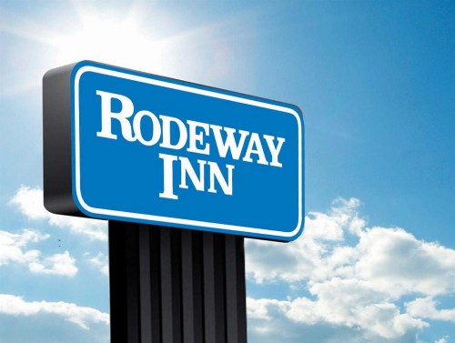 Rodeway Inn - image 13