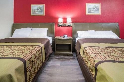 Rodeway Inn - image 49