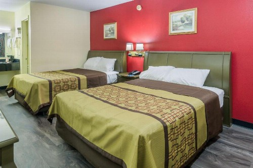Rodeway Inn - image 50