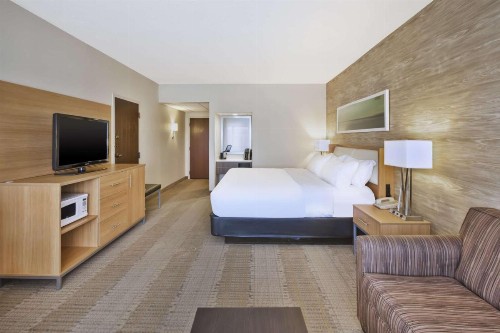 Holiday Inn Rapid City - Rushmore Plaza an IHG Hotel - image 5