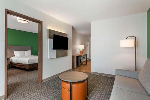 Comfort Suites Conference Center Rapid City - image 21