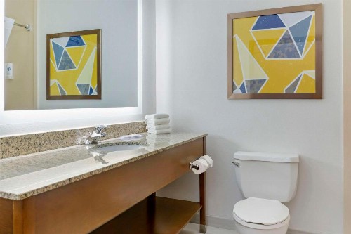 Hampton Inn Rapid City - image 17