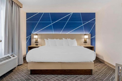 Hampton Inn Rapid City - image 39