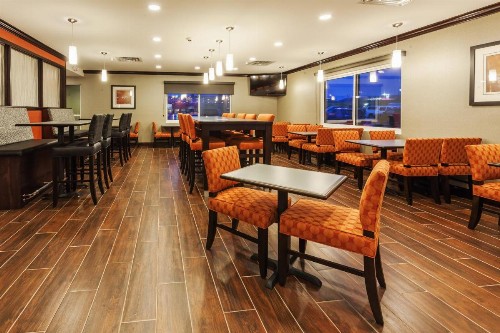 Holiday Inn Express & Suites Rapid City an IHG Hotel - image 21