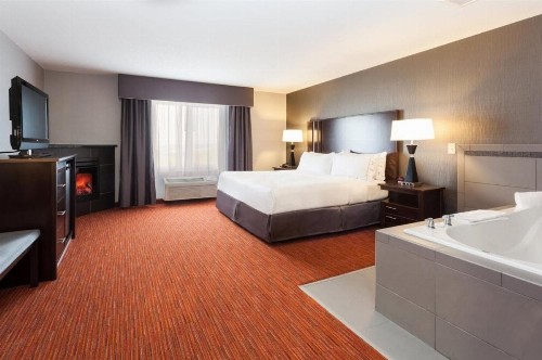 Holiday Inn Express & Suites Rapid City an IHG Hotel - image 27
