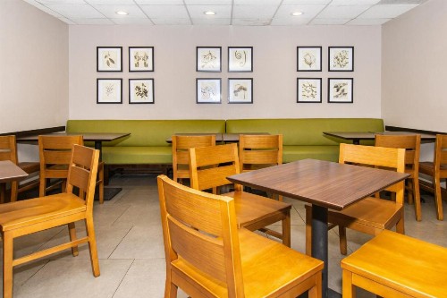 Country Inn & Suites by Radisson Rapid City SD - image 31