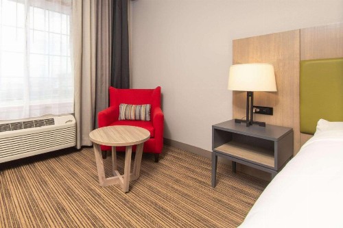 Country Inn & Suites by Radisson Rapid City SD - image 7