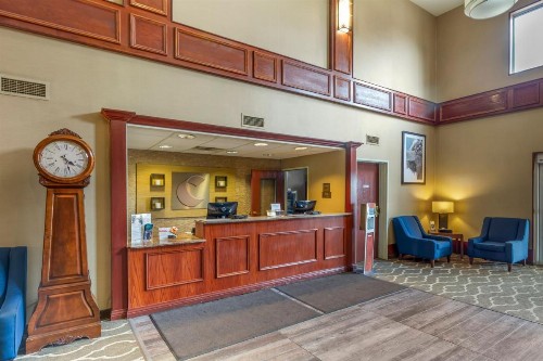 Comfort Inn & Suites Rapid City - image 2