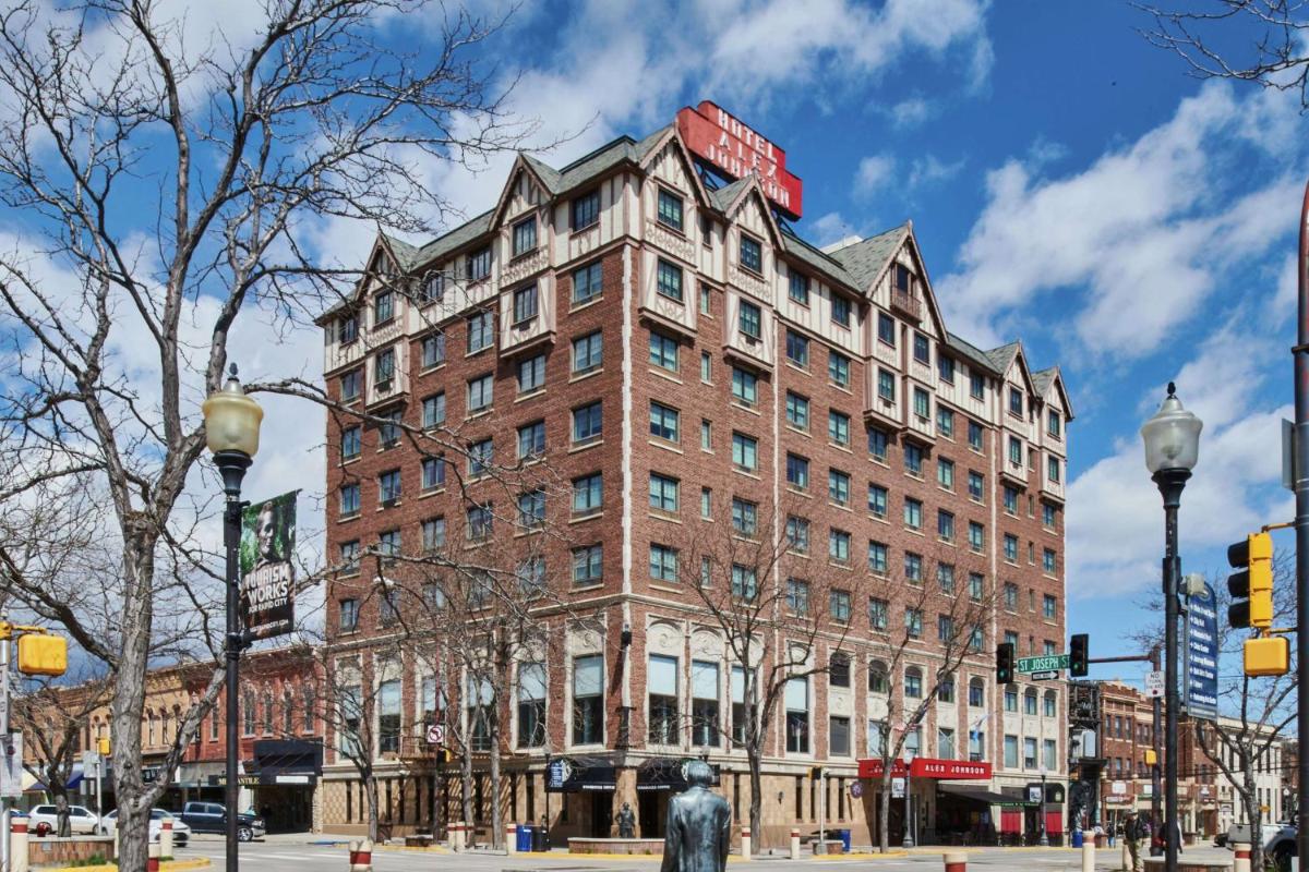 Hotel Alex Johnson Rapid City Curio Collection by Hilton - main image