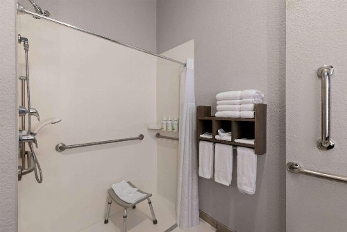 La Quinta by Wyndham Rapid City - image 32