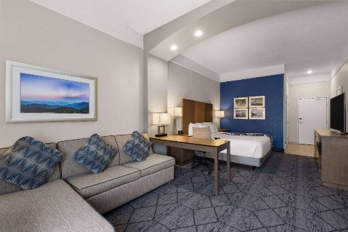 La Quinta by Wyndham Rapid City - image 50