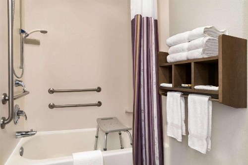 La Quinta by Wyndham Rapid City - image 7