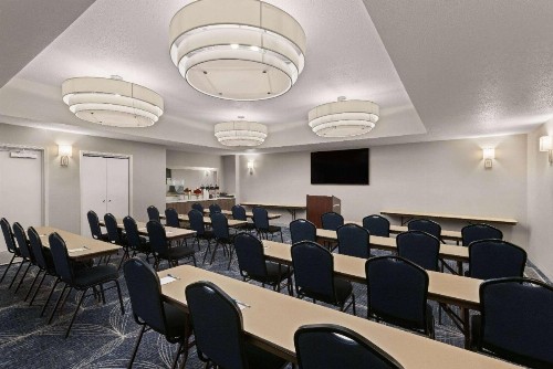 La Quinta by Wyndham Rapid City - image 8
