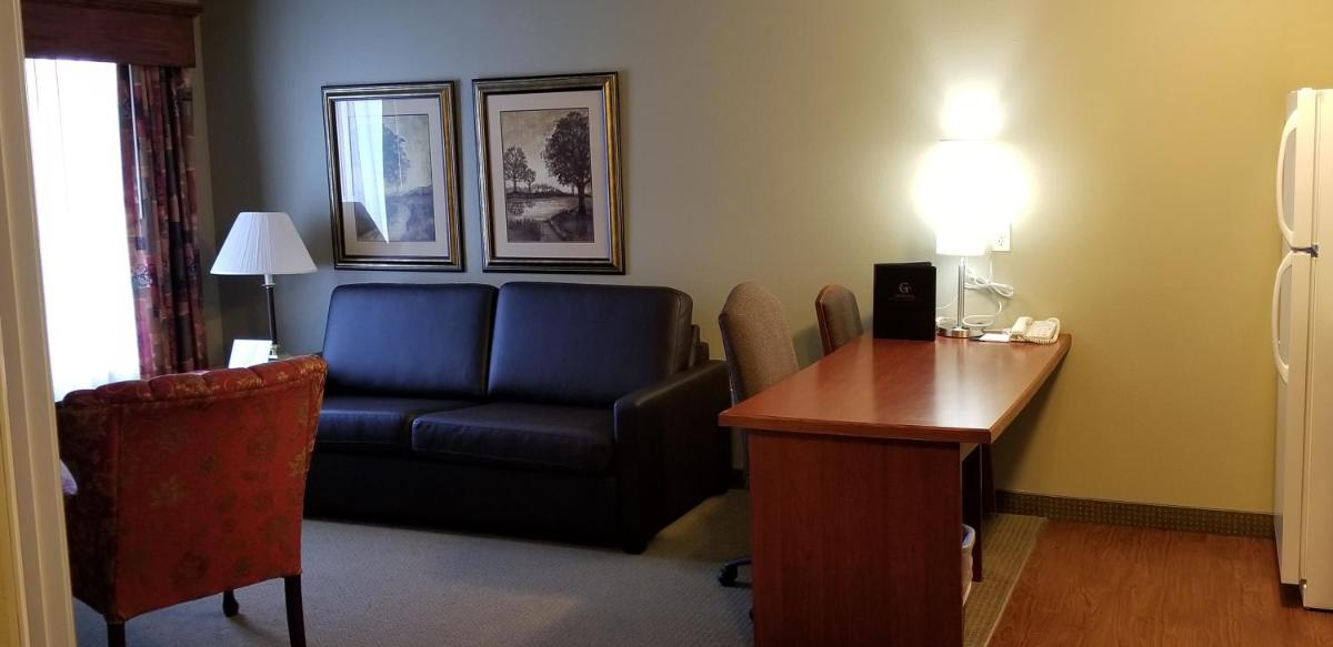 GrandStay Residential Suites Rapid City - image 4