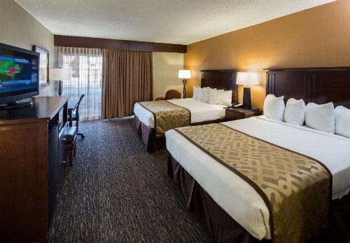 Best Western Ramkota Hotel - image 4