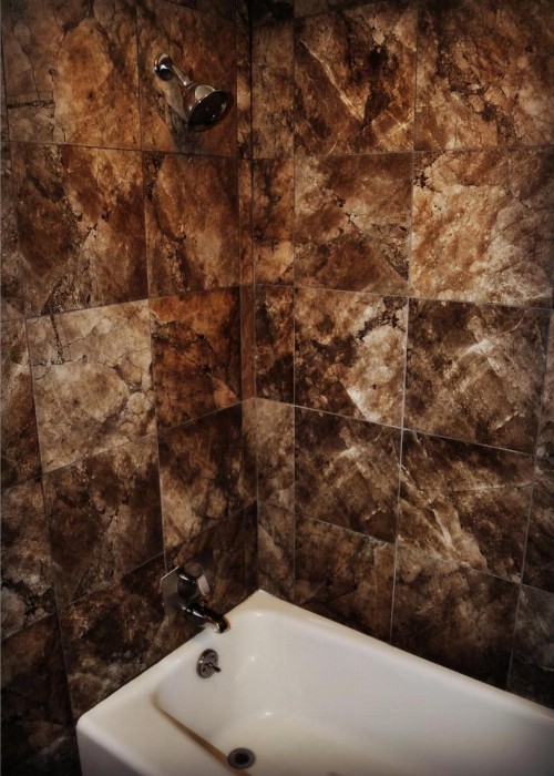 Town House Motel - image 3