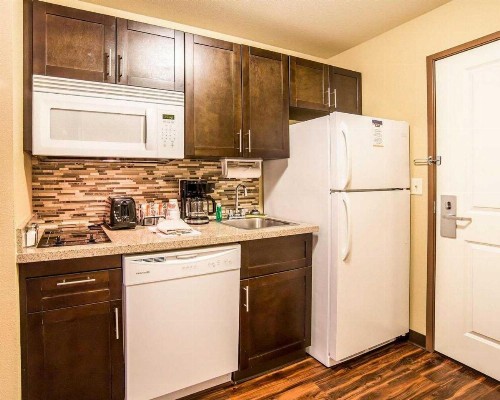 MainStay Suites Rapid City - image 8