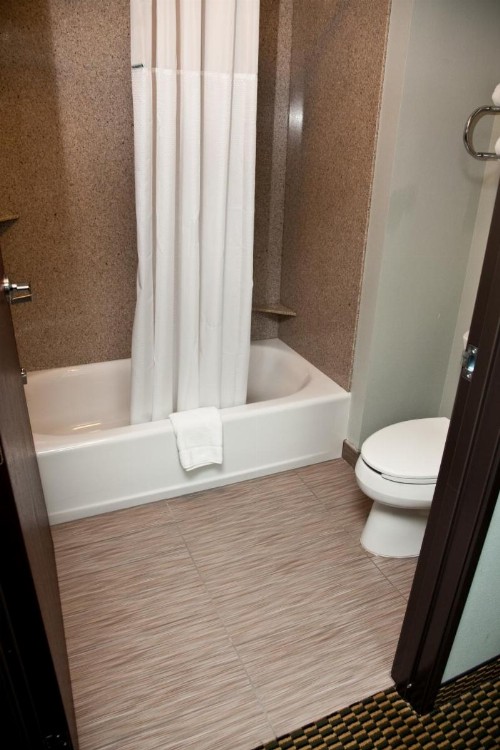 Baymont by Wyndham Rapid City - image 36