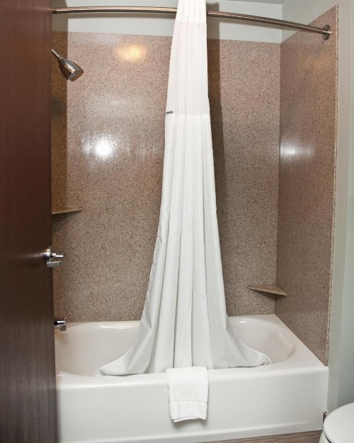 Baymont by Wyndham Rapid City - image 47