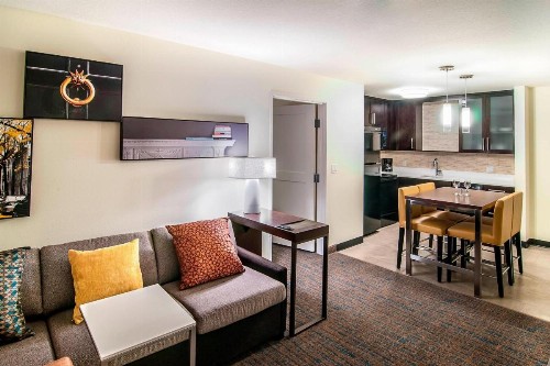 Residence Inn by Marriott Rapid City - image 9