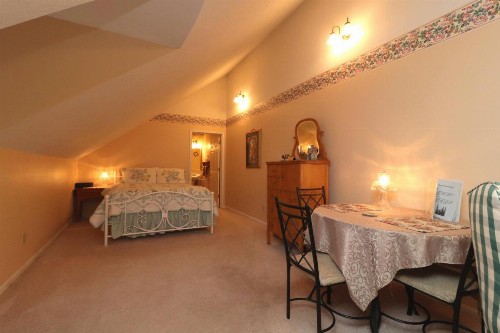 Sweetgrass Inn Bed & Breakfast - image 7