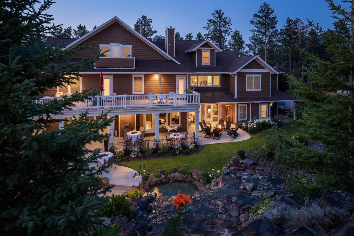 Summer Creek Inn - main image