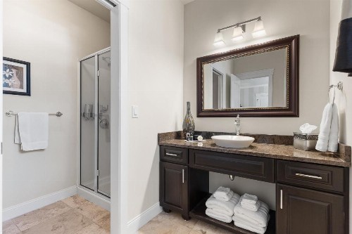 Summer Creek Inn - image 43