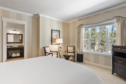 Summer Creek Inn - image 44