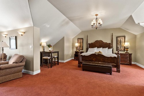 Summer Creek Inn - image 48