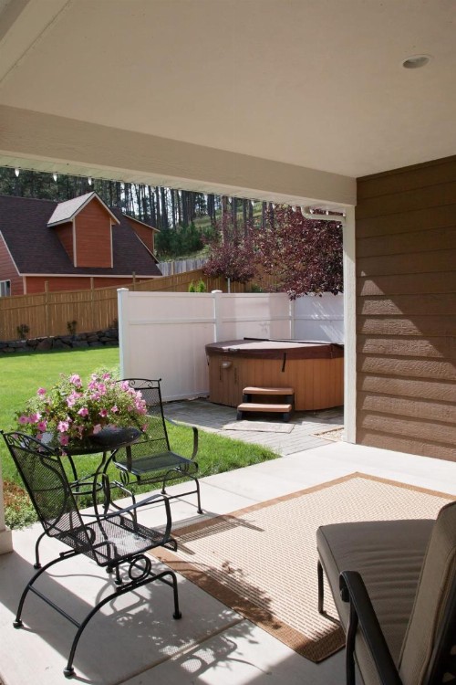 Summer Creek Inn - image 6