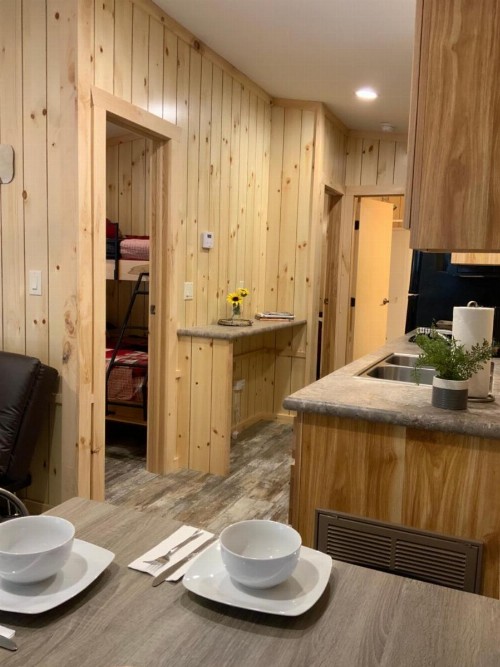Rockerville Lodge & Cabins - image 17