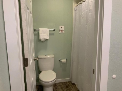 Rockerville Lodge & Cabins - image 28