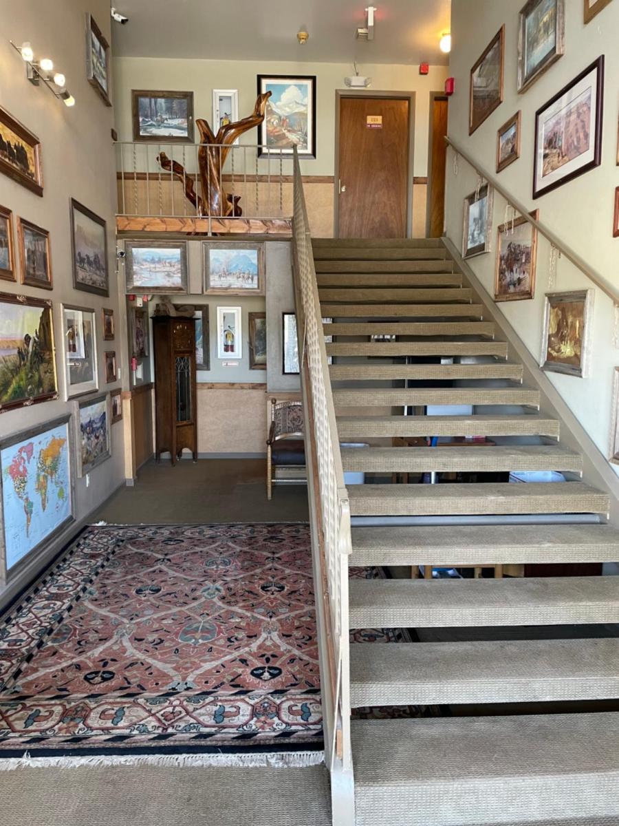 Rawlins Western Lodge - image 4