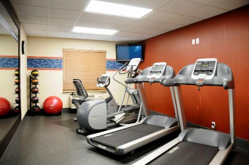 Hampton Inn & Suites Red Bluff - image 12