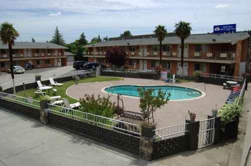 Americas Best Value Inn Red Bluff - image 8