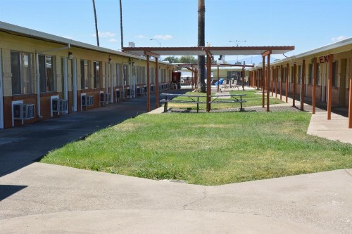 Gateway Inn - image 14