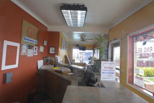 Gateway Inn - image 21