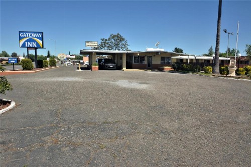 Gateway Inn - image 25