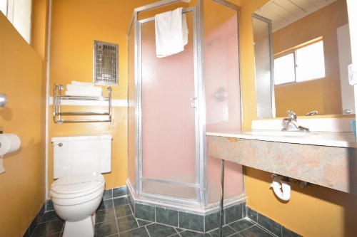Gateway Inn - image 26
