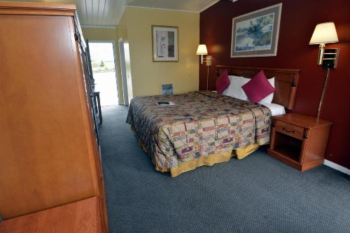 Gateway Inn - image 8