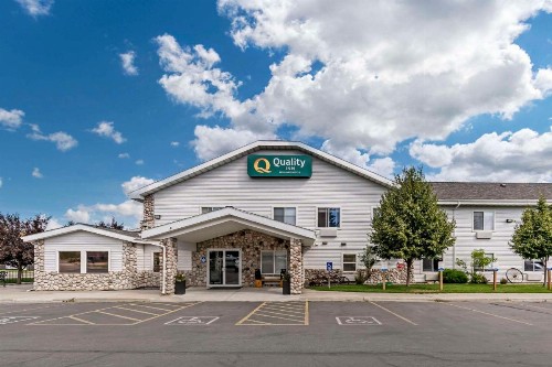 Quality Inn - image 20