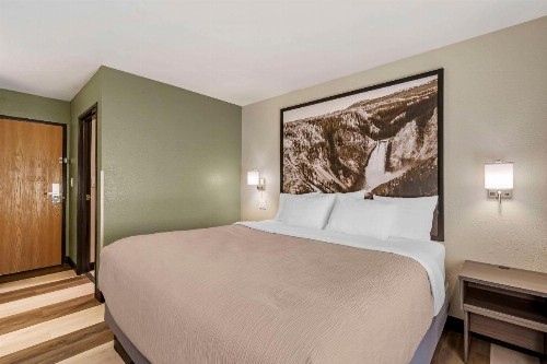 Quality Inn - image 36