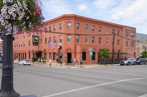 The Pollard Hotel - image 4