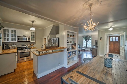 Red Lodge Home on Broadway - 15 Min to Ski Resort!