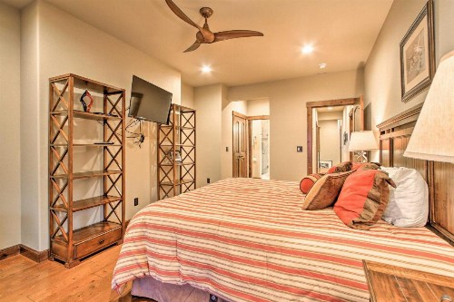 Red Lodge Townhome with Private Hot Tub and Mtn Views! - image 10