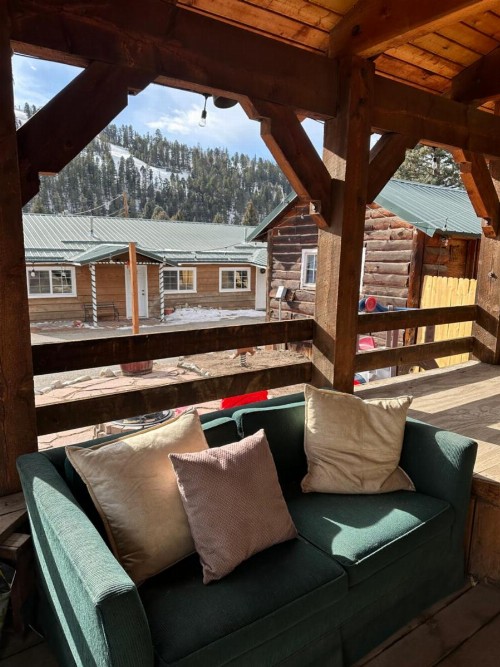 Deer Lodge - image 24