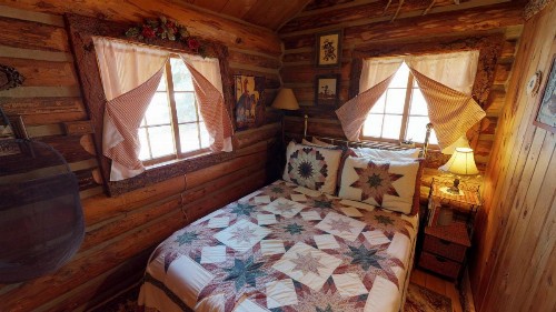 Cabin by the Creek - image 23
